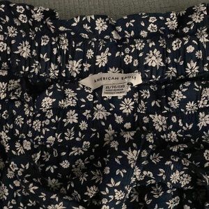 American Eagle wide leg cropped floral pant.